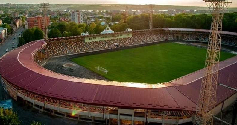 Kat Polaków patronem stadionu w partnerskim mieście Płońska  Kliknięcie w obrazek spowoduje wyświetlenie jego powiększenia